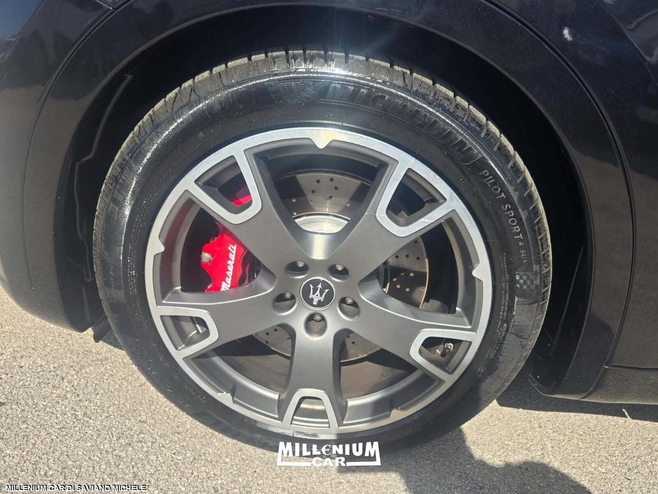 MASERATI LEVANTE 3.0BENZ 350CV 2021