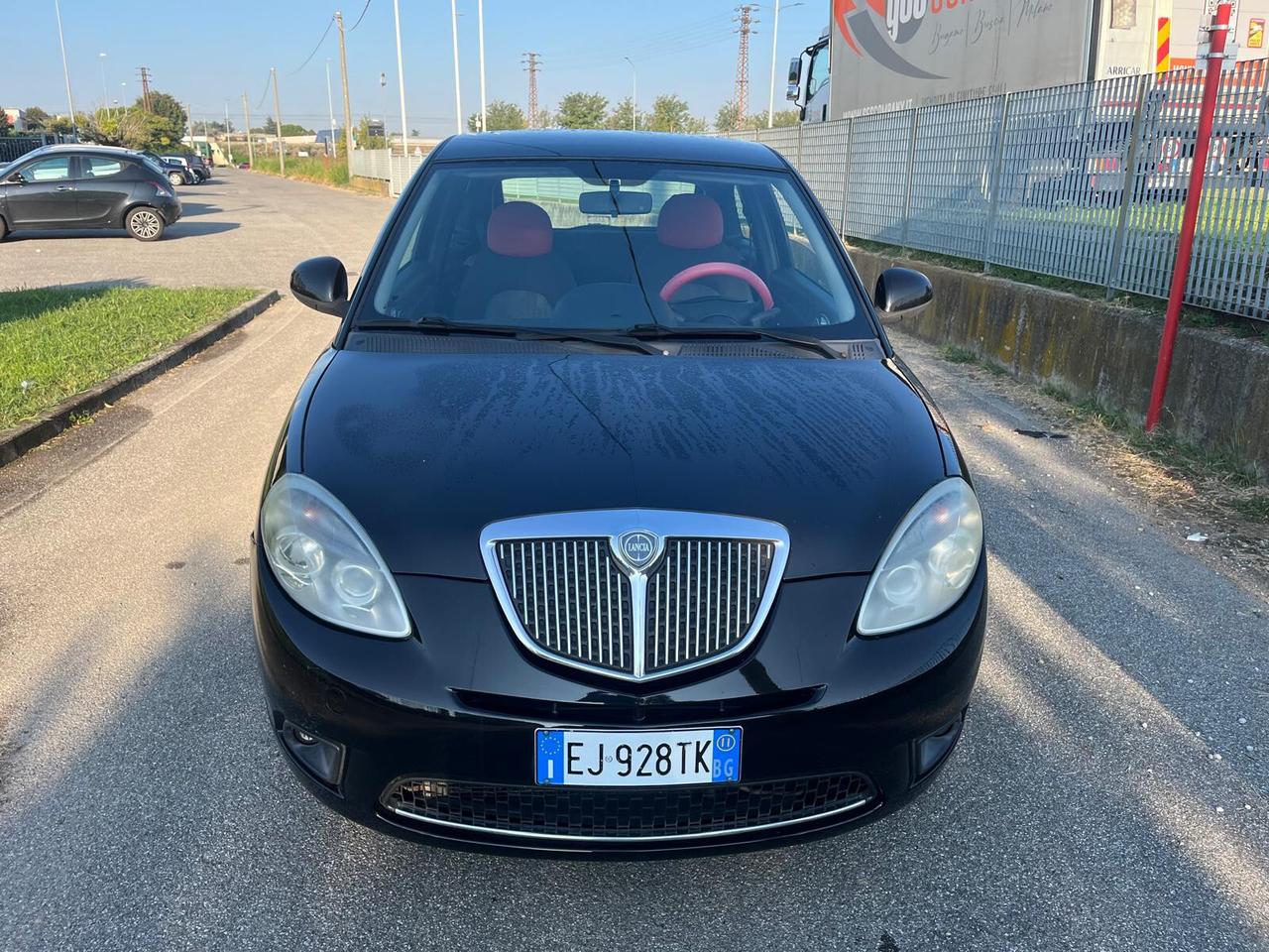 Lancia Ypsilon 1.3 MJT 75 CV Platinum