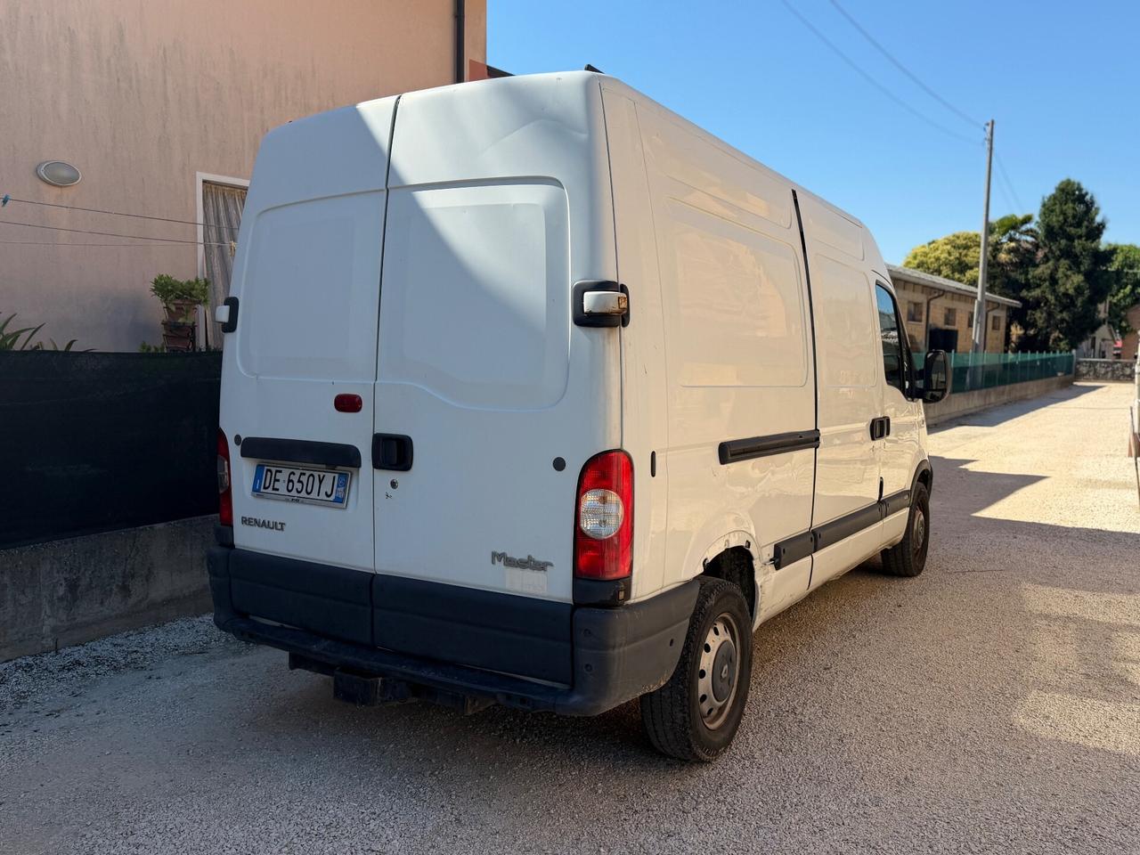 Renault master
