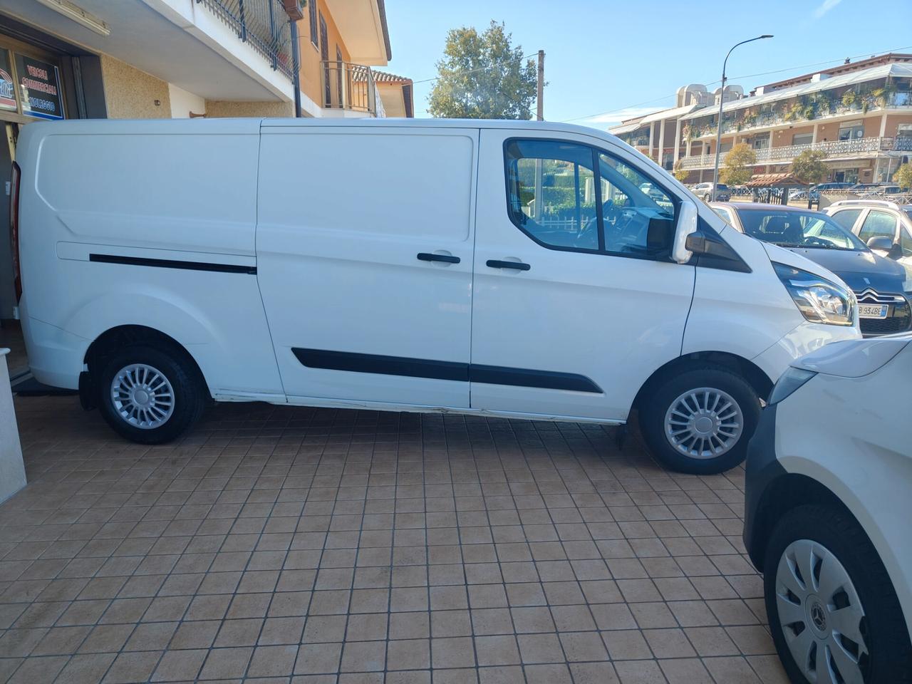 Ford Transit Custom Passo lungo