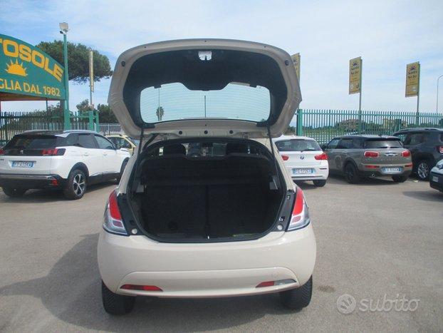 Lancia Ypsilon 1.2 BENZINA EURO 6 +600.00 GPL NUOV