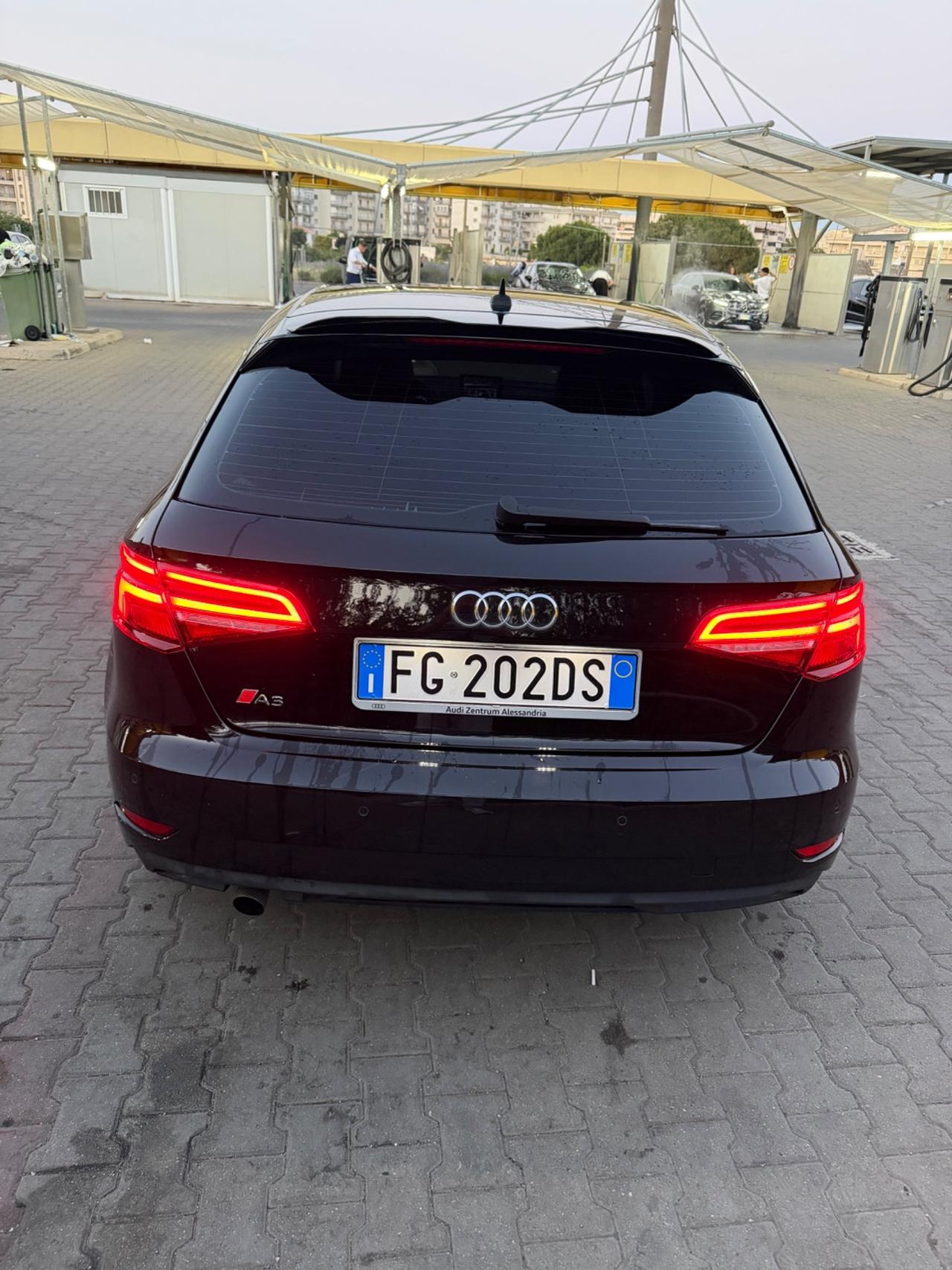 Audi A3 SPB 1.6 TDI S tronic Business