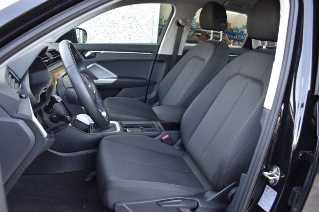 AUDI Q3 35 TDI S tronic Business Advanced