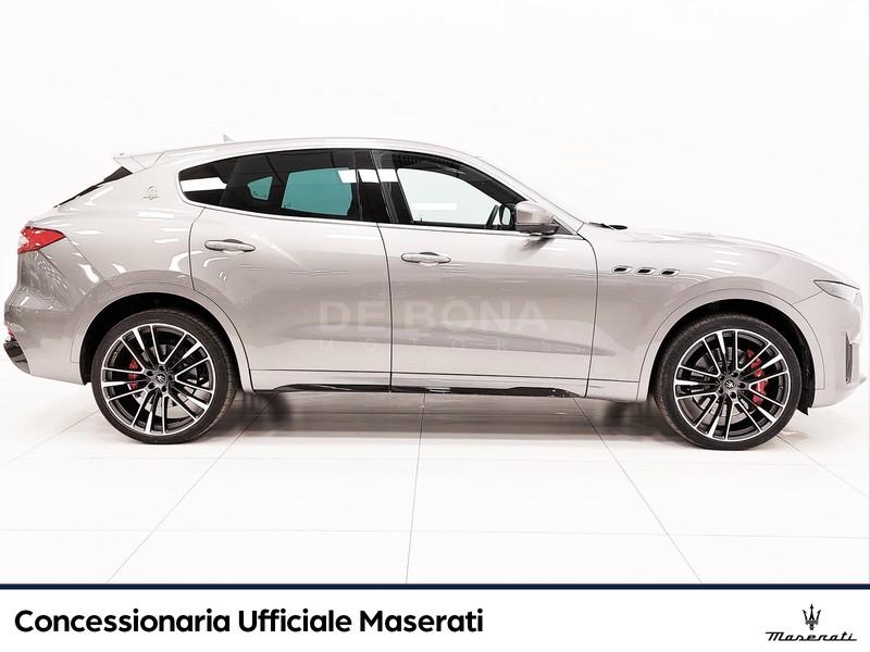 Maserati Levante 3.8 v8 trofeo 580cv auto Carbonio / Bowers&Wilkins