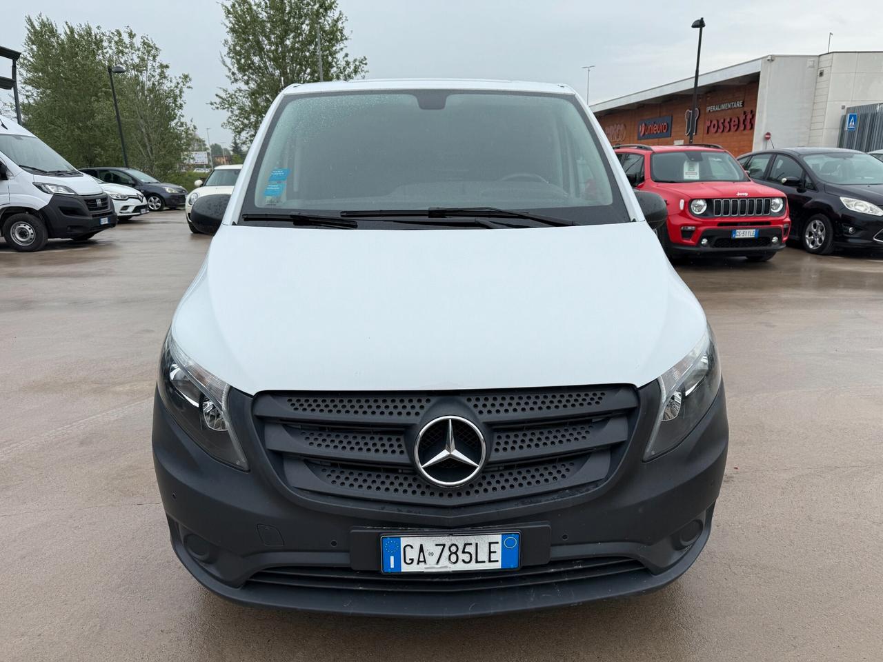 Mercedes-benz Vito 111 CDI 116 CV Furgone Compact
