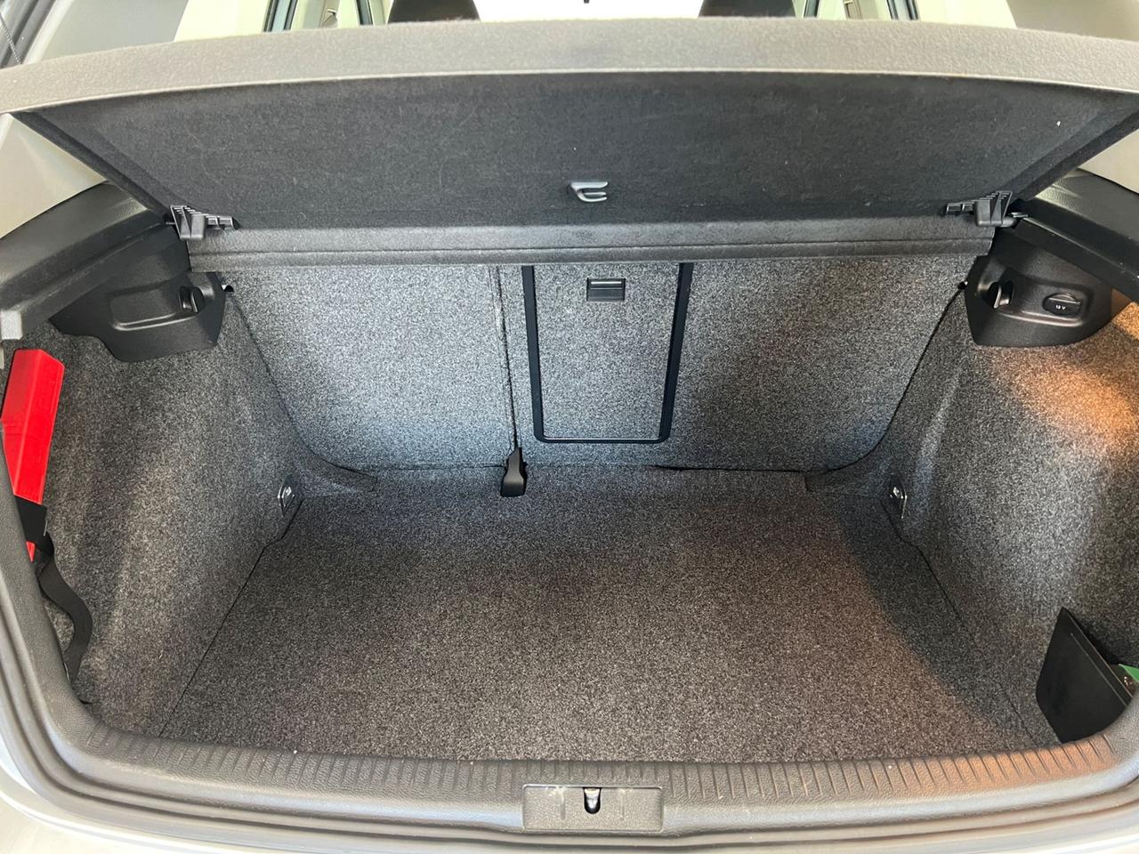 VOLKSWAGEN Golf VI 2008 Golf 5p 1.6 Comfortline