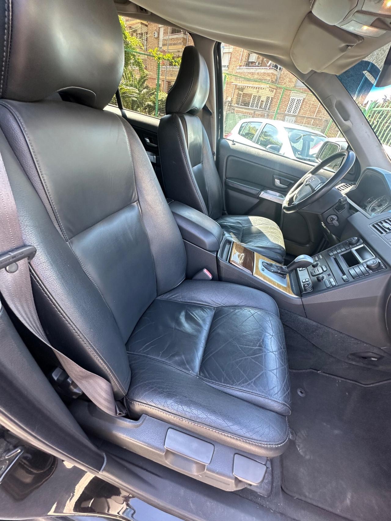 Volvo XC 90 XC90 2.4 D5 aut. AWD Executive