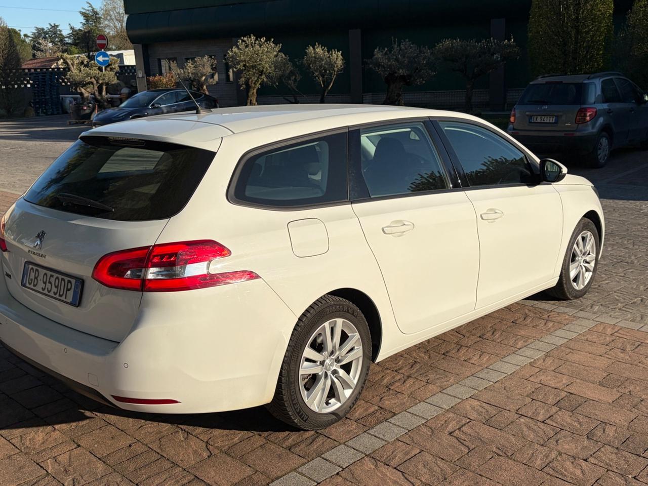 Peugeot 308 BlueHDi 130 S&S SW GT Line
