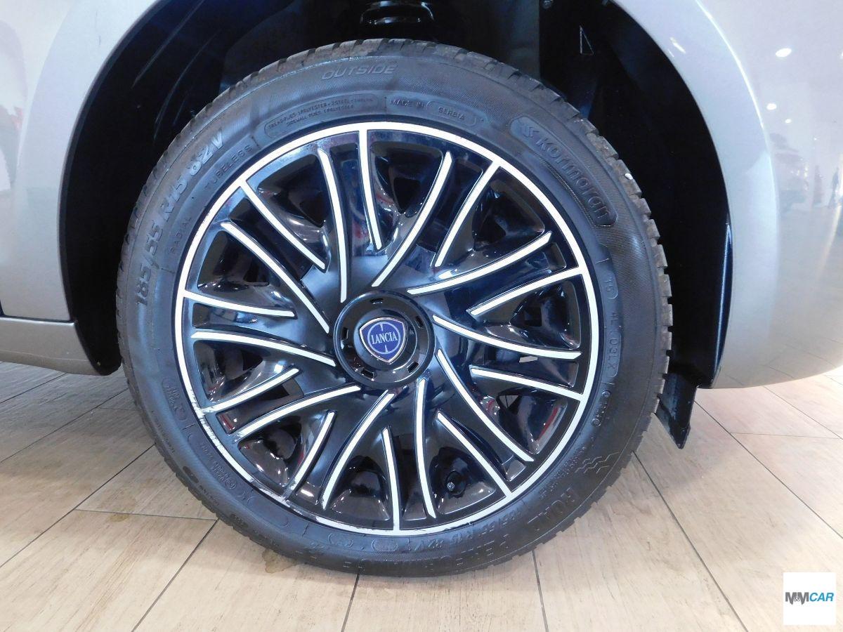LANCIA - Ypsilon - 1.0 FireFly 5p. S&S Hybrid Oro