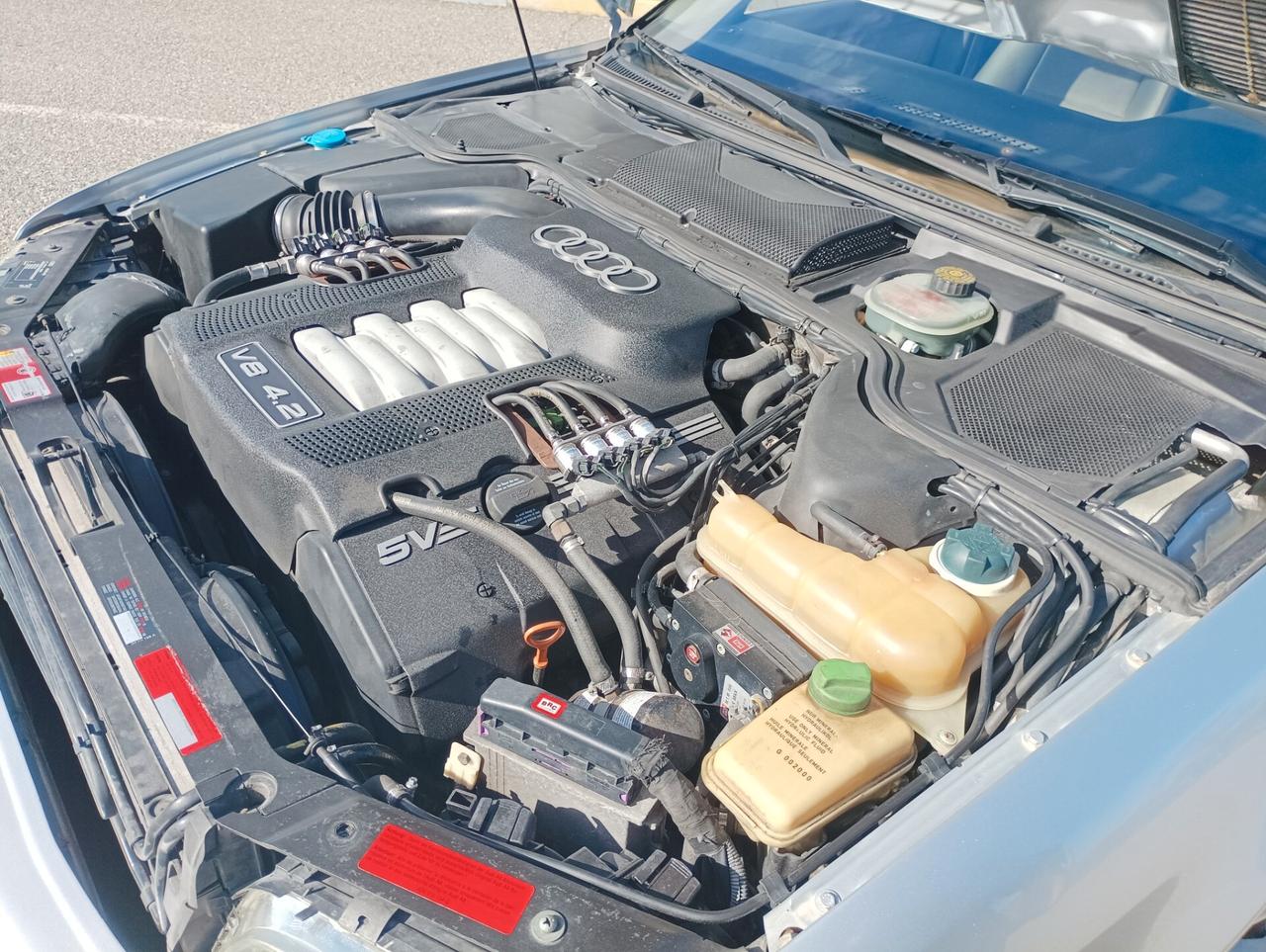 Audi A8 S8 4.2 V8 40V cat quattro