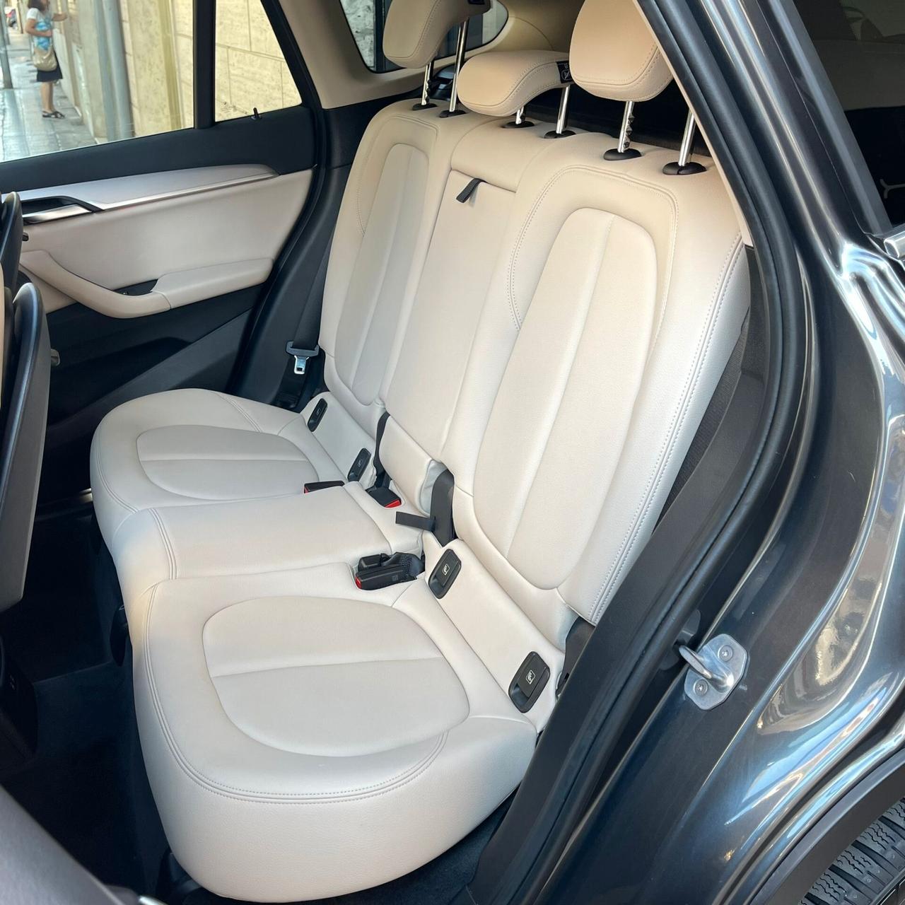 Bmw X1 sDrive18d xLine