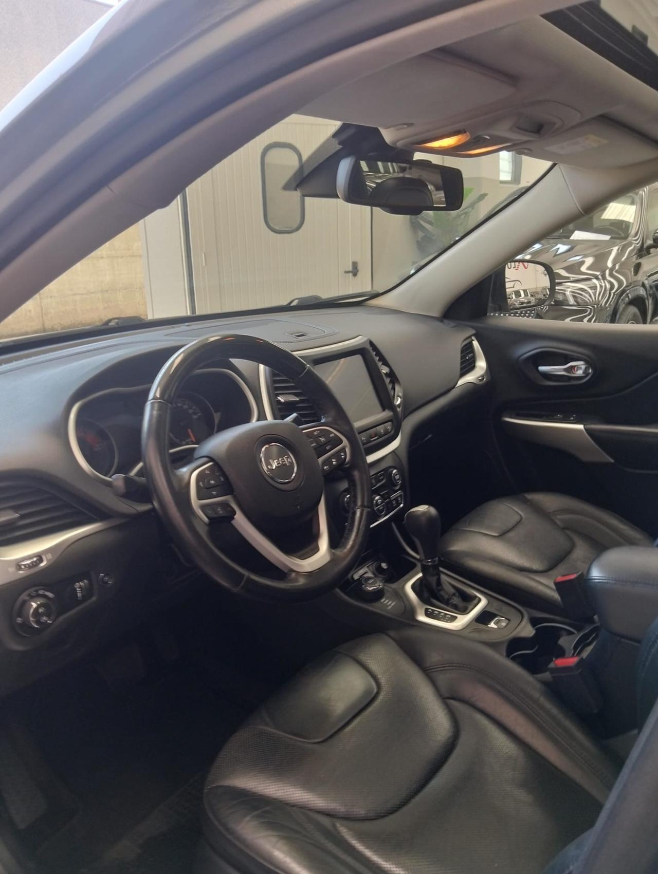 Jeep Cherokee 2.2 Mjt II 4WD Active Drive Overland