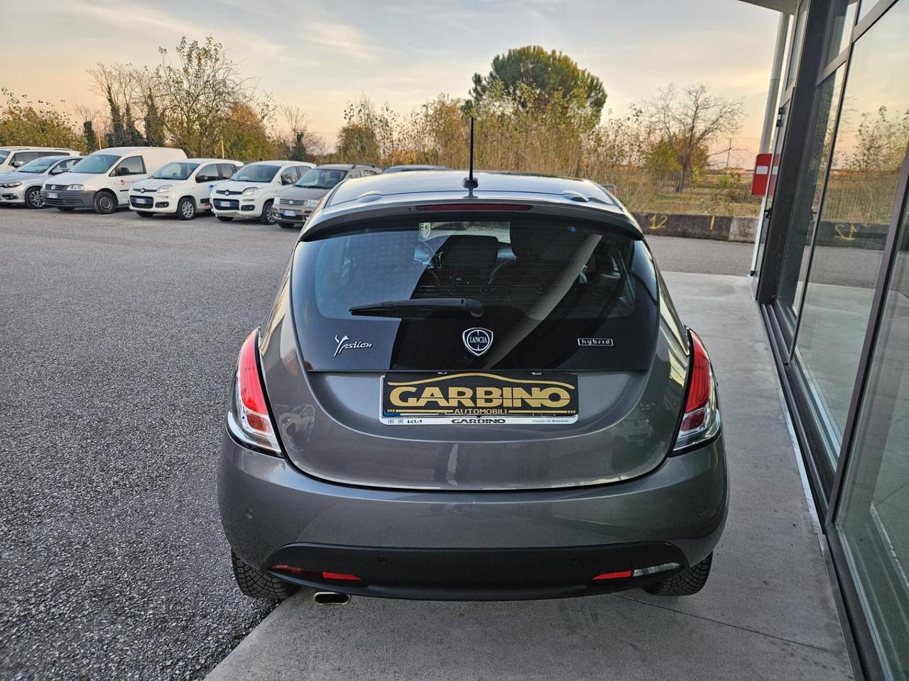 Lancia Ypsilon 1.0 FireFly 5 porte S&S Hybrid Gold