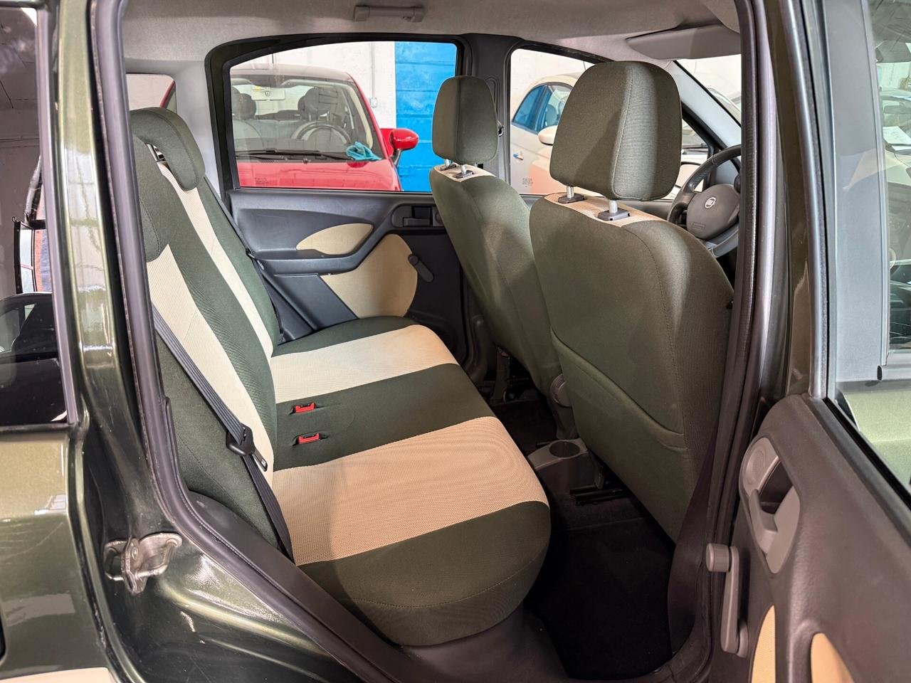 Fiat Panda 1.3 MJT 16V 4x4 Cross PARI AL NUOVO !!