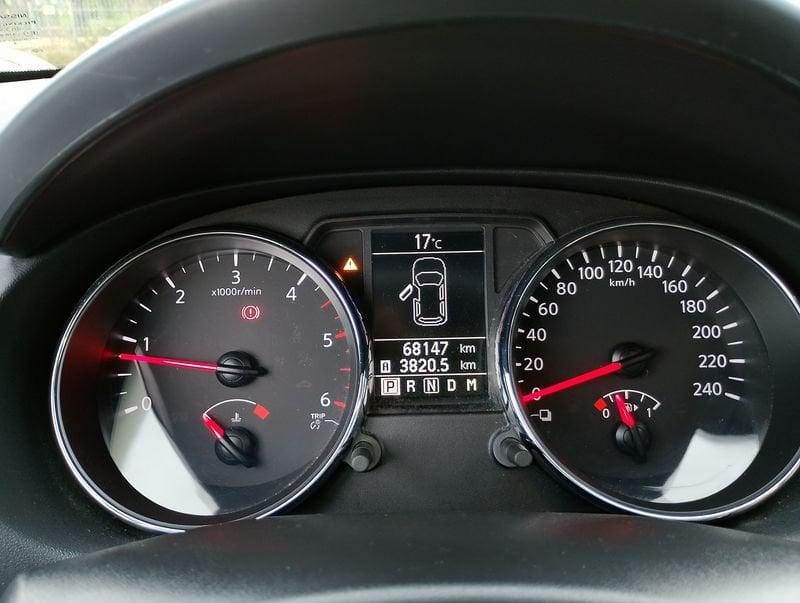 Nissan Qashqai 2.0 dCi Tekna DPF 4x4 AT