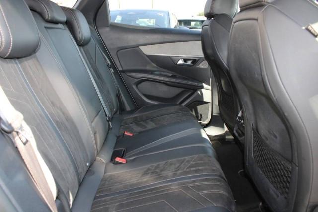 Peugeot 3008 II 1.5 bluehdi GT Pack 130cv eat8 Con TETTO APRIBILE