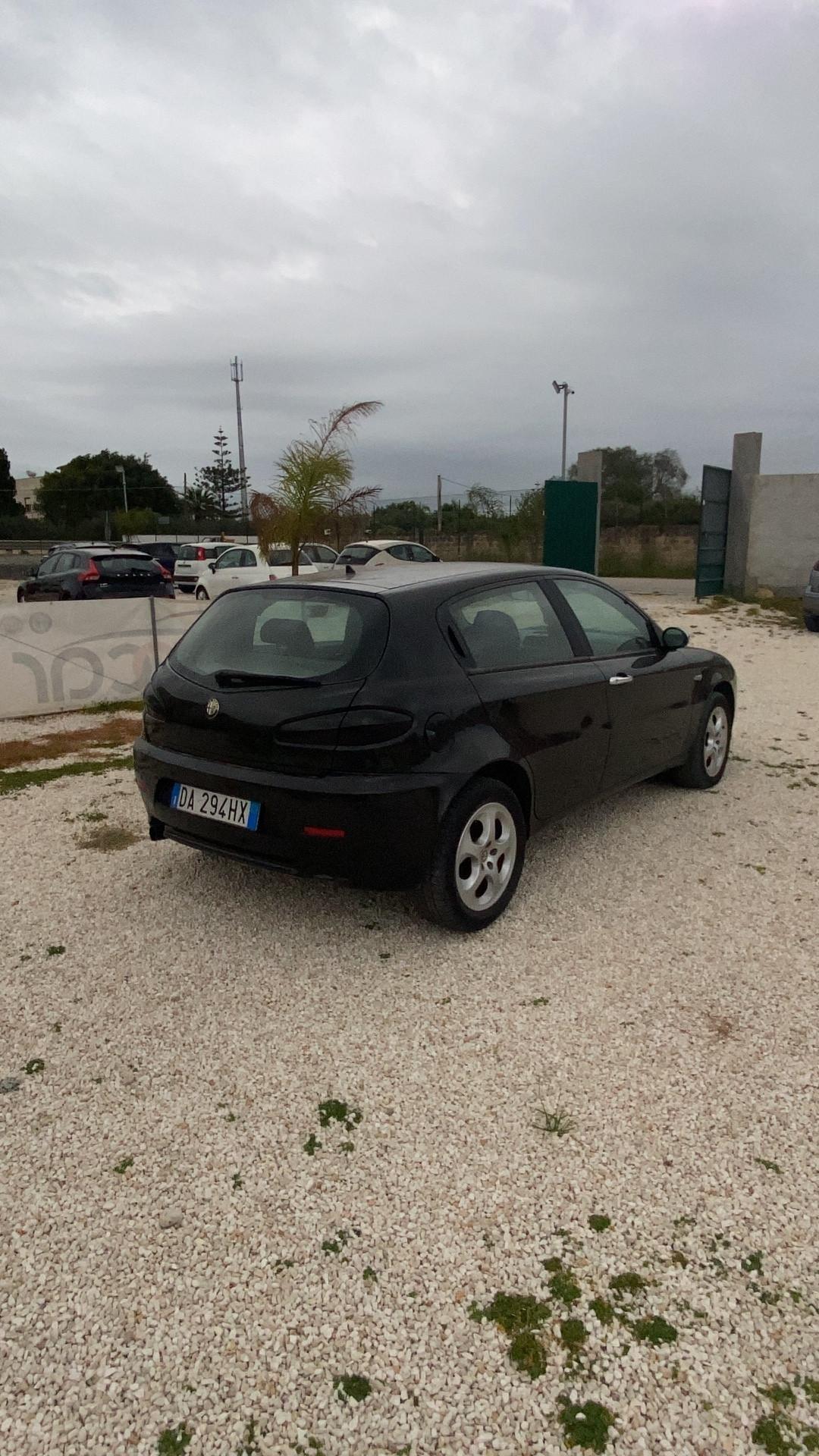Alfa Romeo 147 1.9 JTD M-JET 16V 5 porte Exclusive