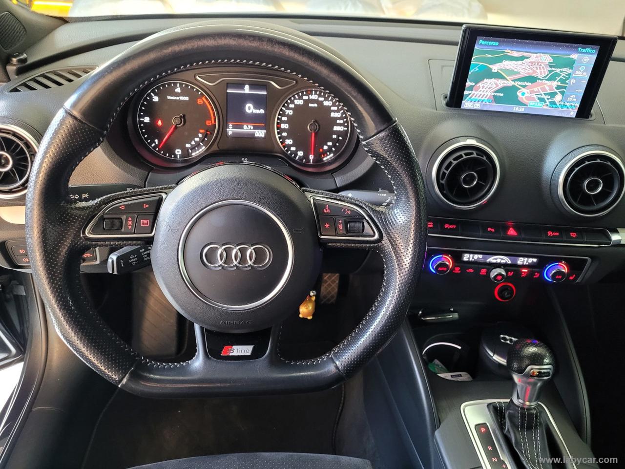 AUDI A3 2.0 TDI Stronic 150CV SLINE