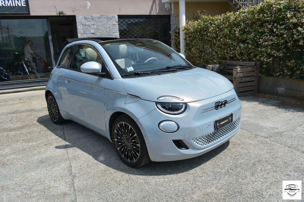 FIAT - 500 E - 500 La Prima 3+1