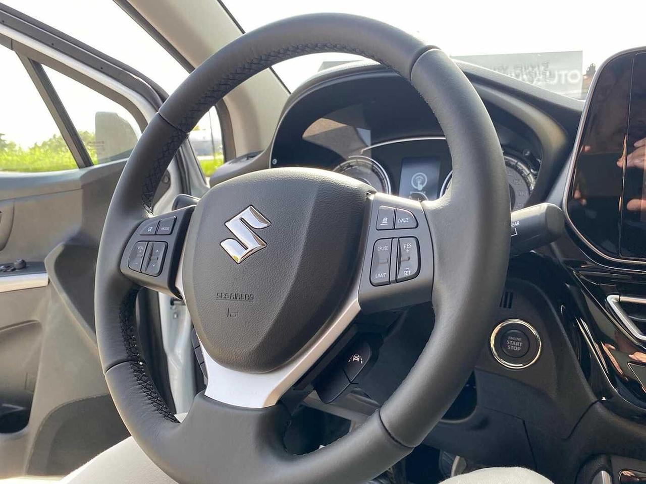Suzuki S-Cross 1.5 140V Hybrid A/T Starview