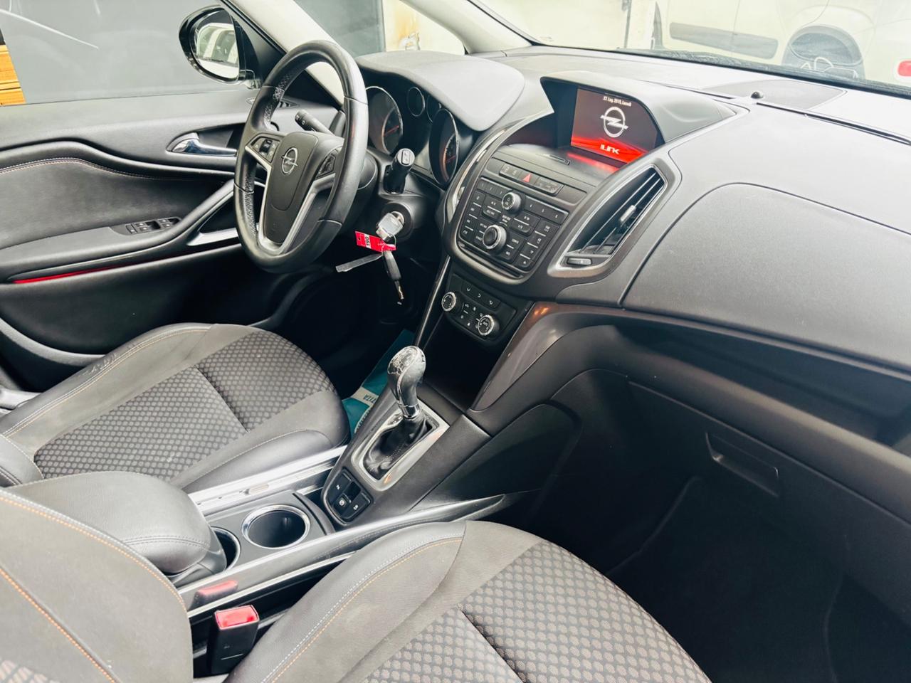 Opel Zafira Tourer 2.0 CDTi 130CV aut. Cosmo