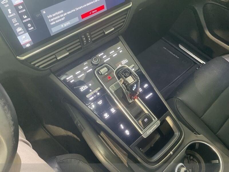Porsche Cayenne III 2018 Benzina 3.0 e-hybrid tiptronic