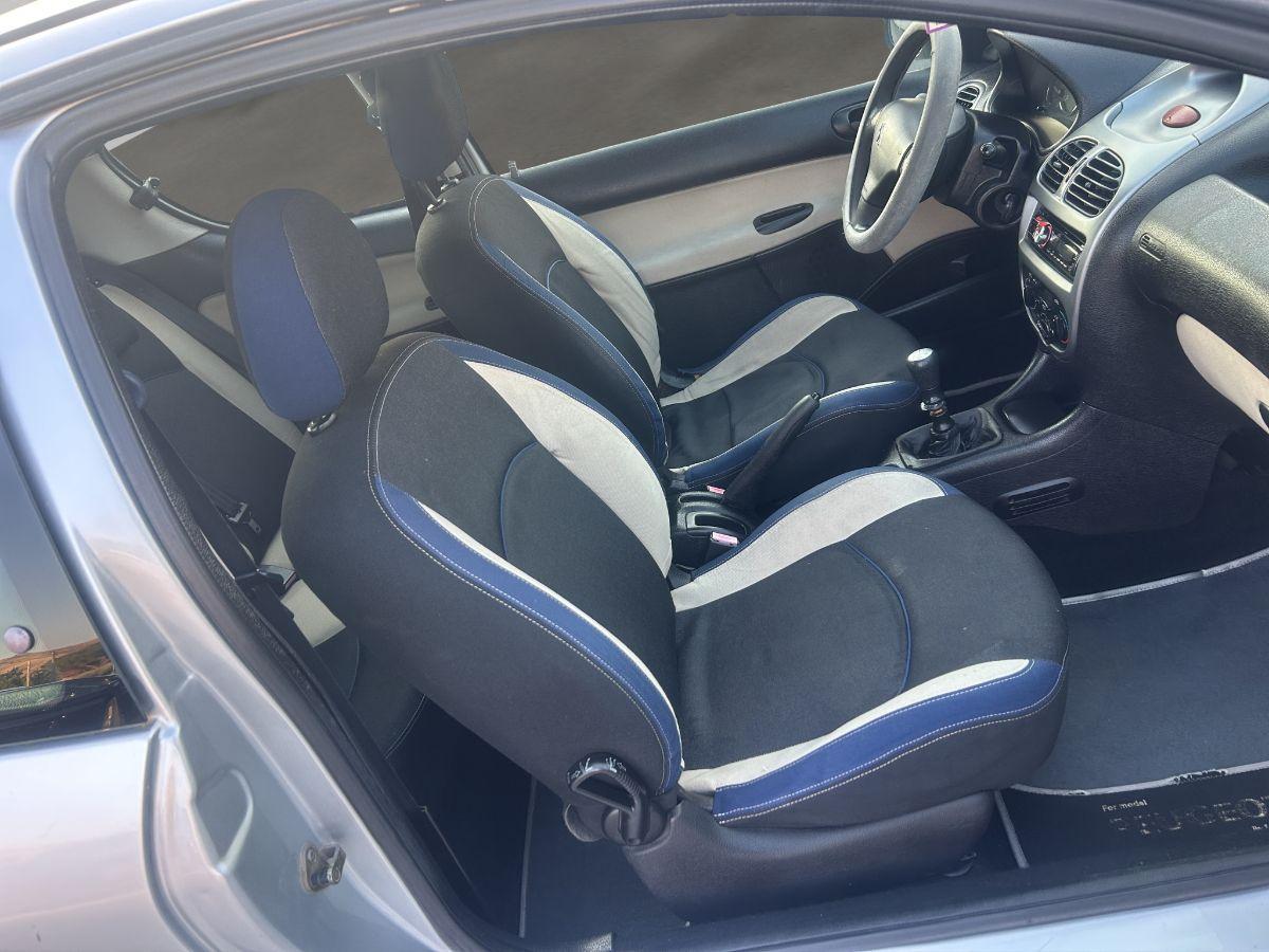 PEUGEOT - 206 - 1.4 HDi 68CV 3p . XS