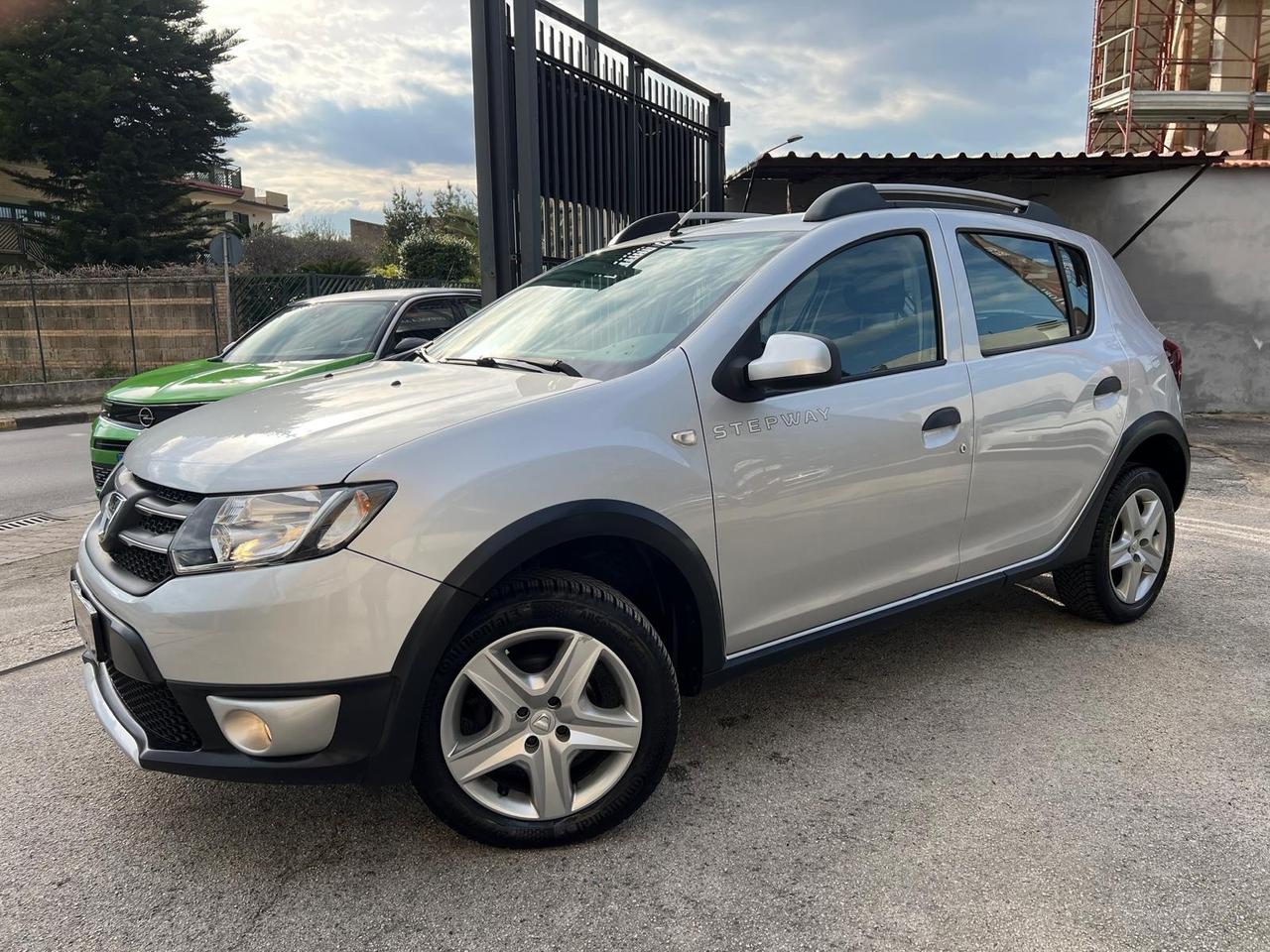 Dacia Sandero Stepway 0.9 tce Prestige 90cv Navi/Park/Bluetooth