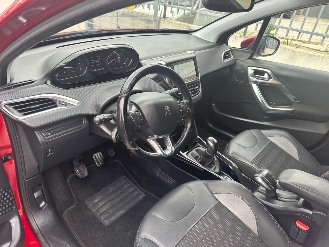 Peugeot 2008 BlueHDi 100 Allure