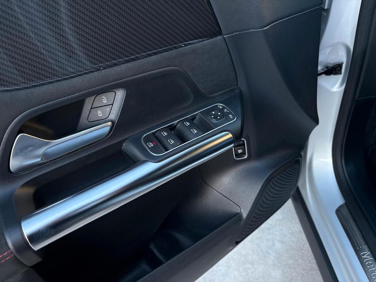 Mercedes-Benz GLA 200 d AUT. 4Matic Premium AMG