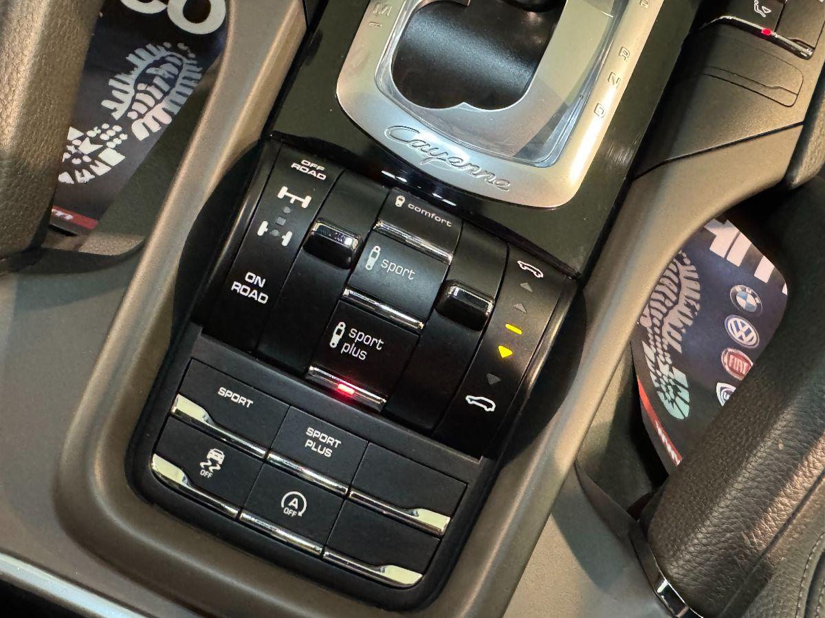 PORSCHE Cayenne 3.0 Diesel Platinum Edition