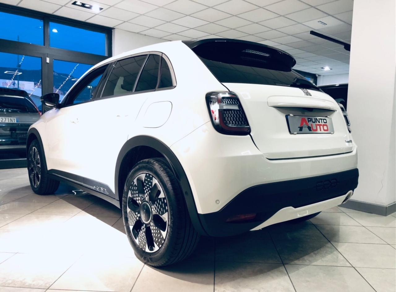 Fiat 600 Hybrid 100 CV DCT MHEV La Prima