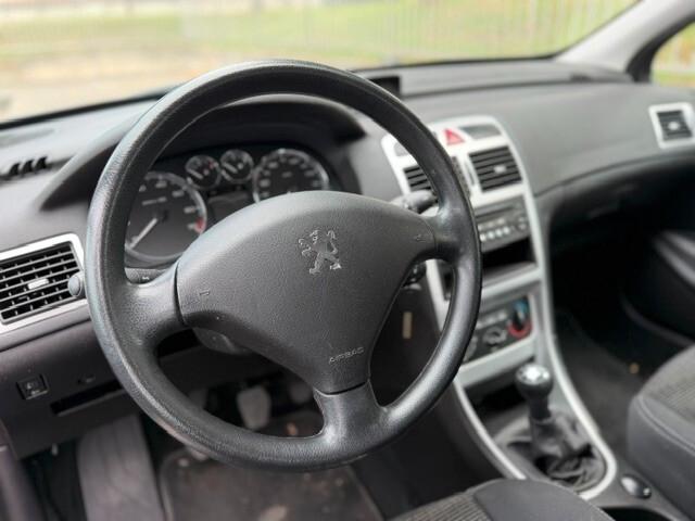 Peugeot 307 1.4 16V 5p. D-Sign Euro 4 adatta a neopatentati