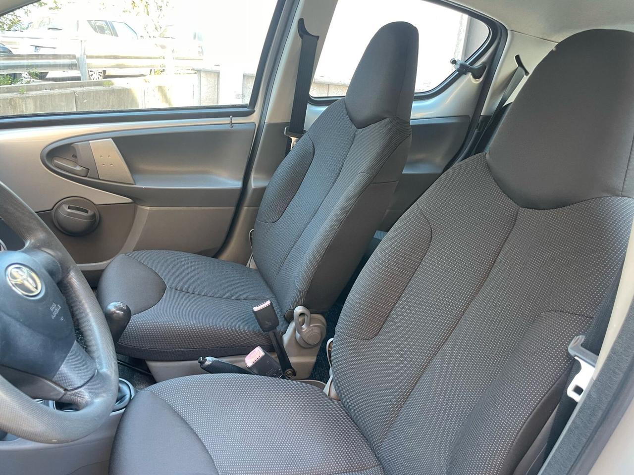 Toyota Aygo 1.0 12V VVT-i 5 porte