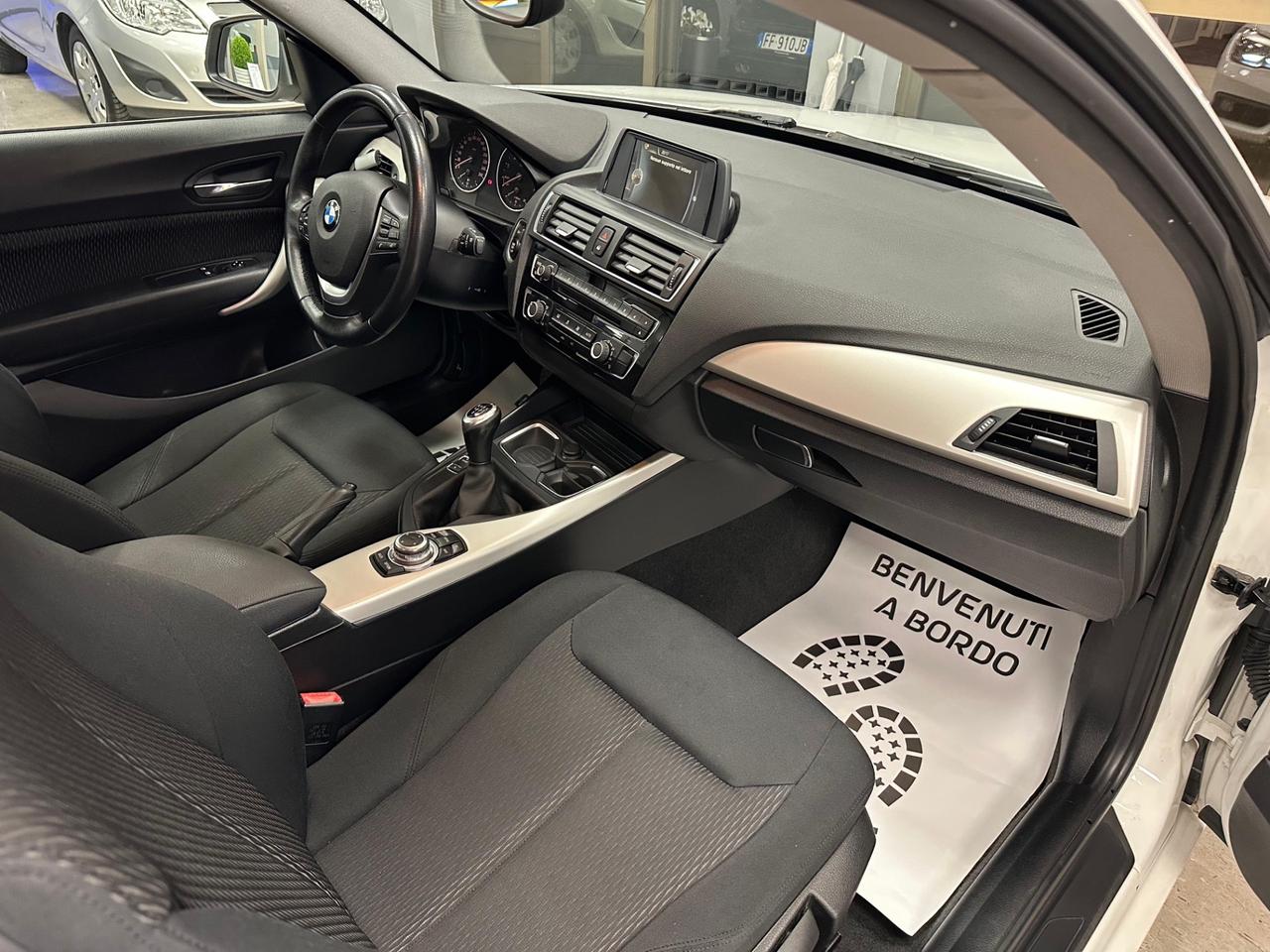 Bmw 116 116i 5p. Urban