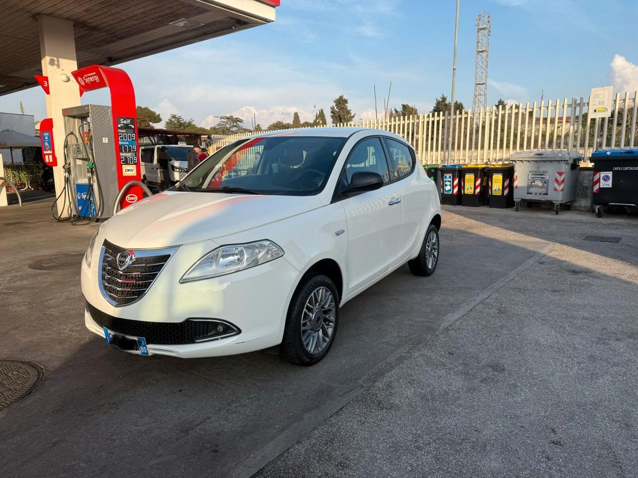 Lancia Ypsilon 0.9 TwinAir METANO 2013