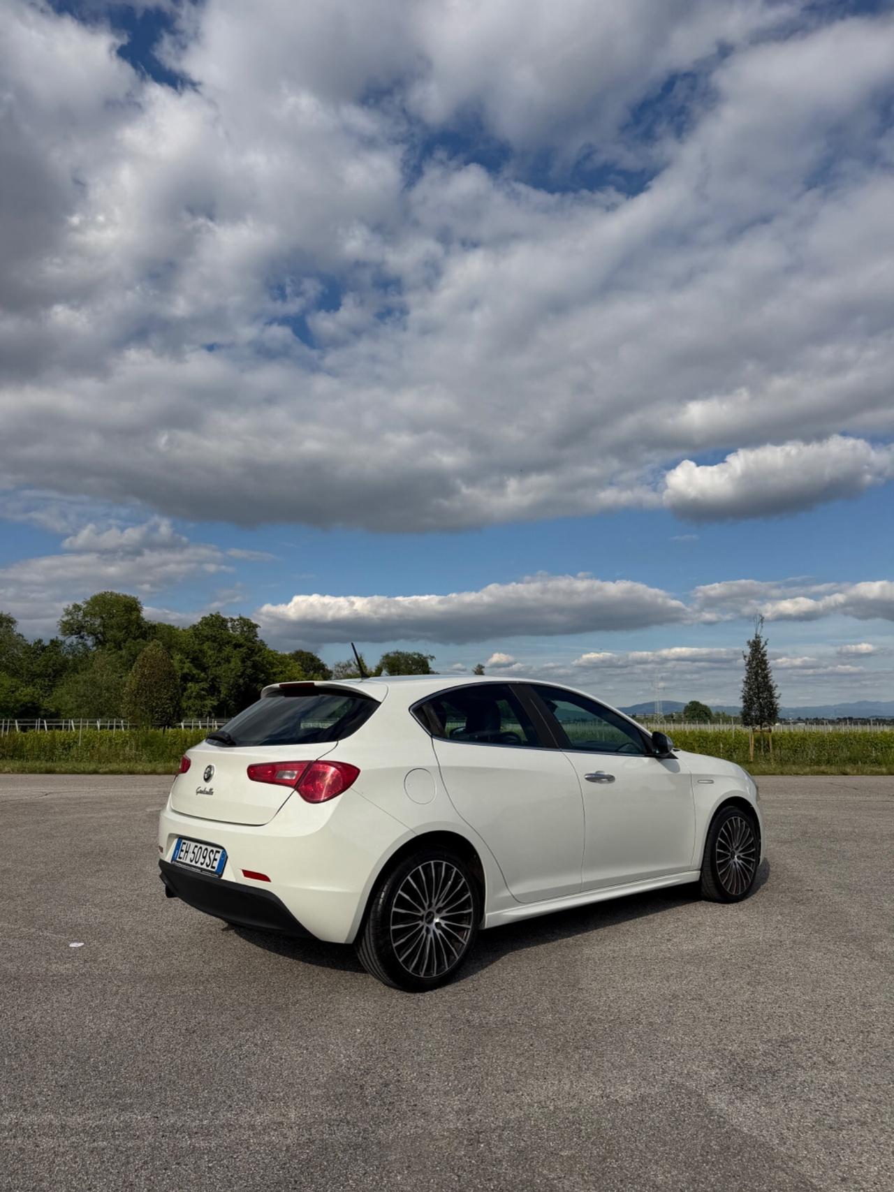 Alfa Romeo Giulietta 1.4 Turbo MultiAir TCT Distinctive
