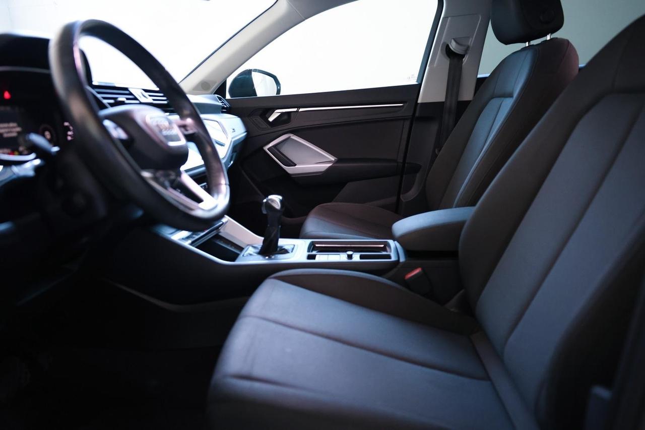Audi Q3 Sportback 35 TDI S tronic line Black edition UNIPROPRIETARIO ITALIANA IVA ESPOSTA
