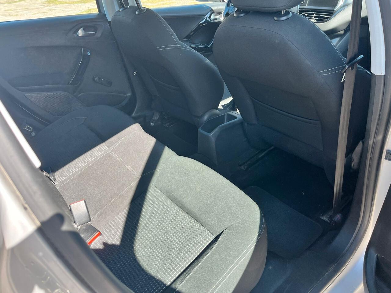 Peugeot 208 1.2 VTi 82 CV 3 porte Access