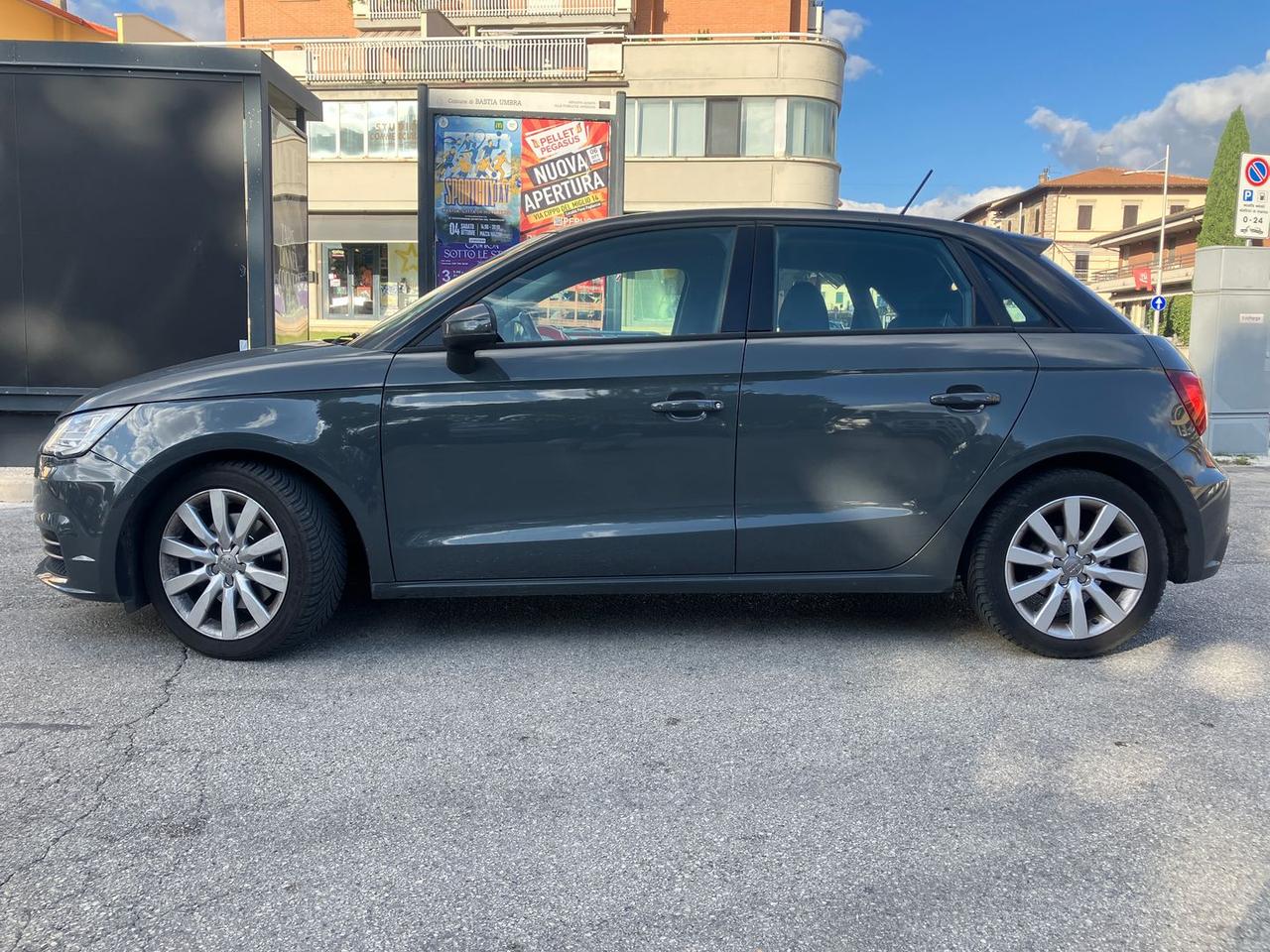 Audi A1 1.6 TDI Metal Plus #7139