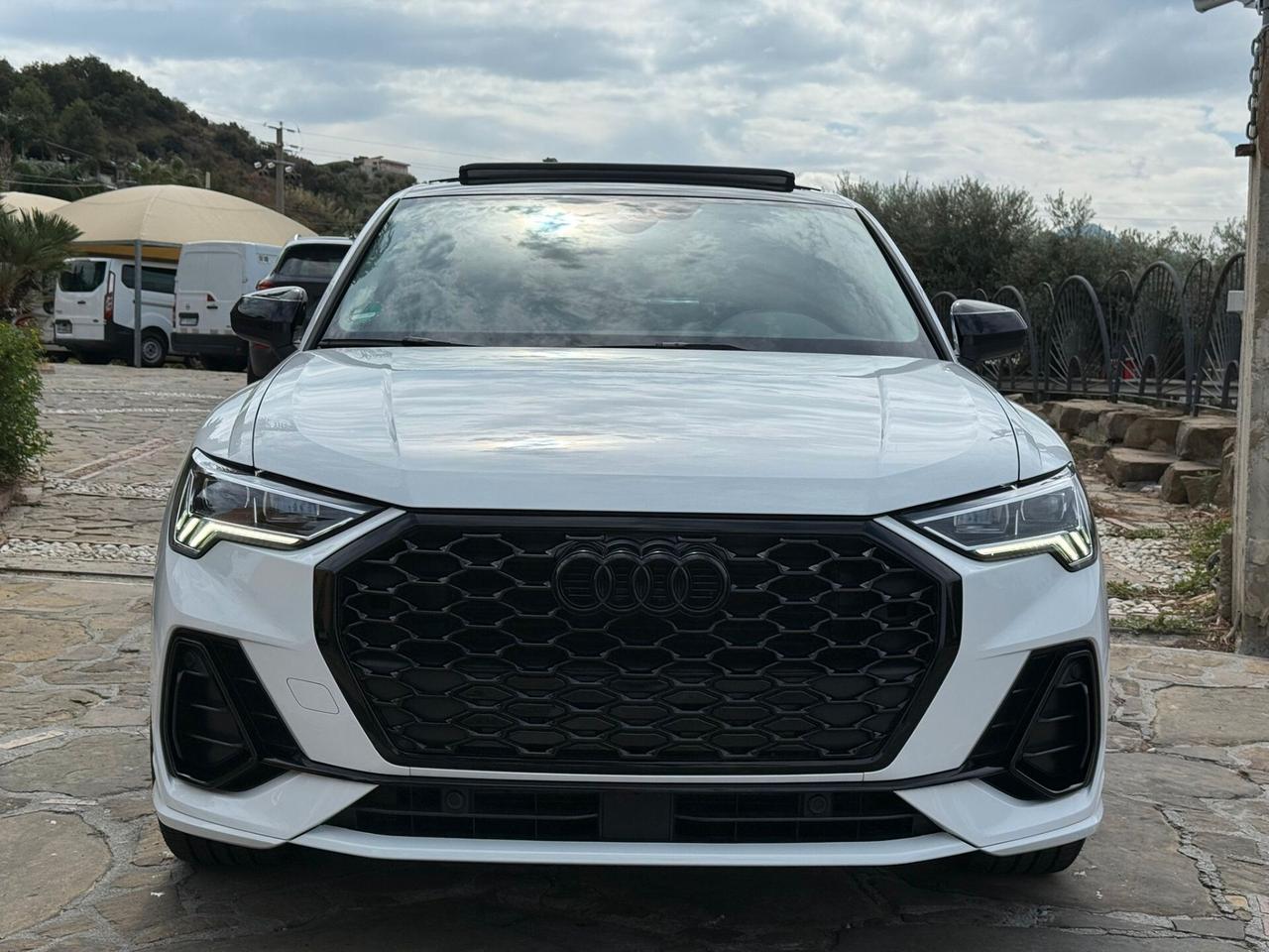 Audi Q3 35 TDI S tronic line edition Aut. Led .Tetto Apribile Pelle Navy Camera Matrix