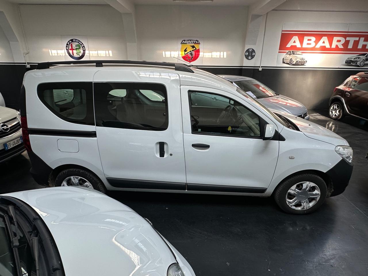 Dacia Dokker 1.6 8V 100CV Start&Stop Lauréate