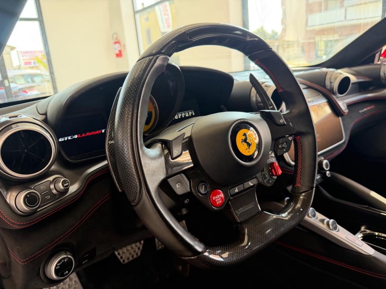 Ferrari GTC4 Lusso T