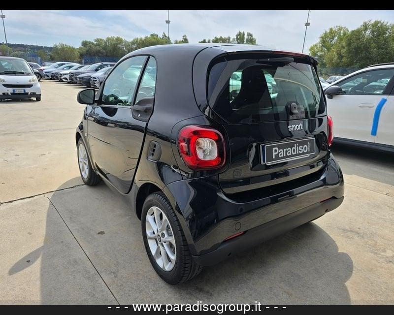 smart fortwo eqYOUNGSTER - 4,6kW | 55CV | 2019