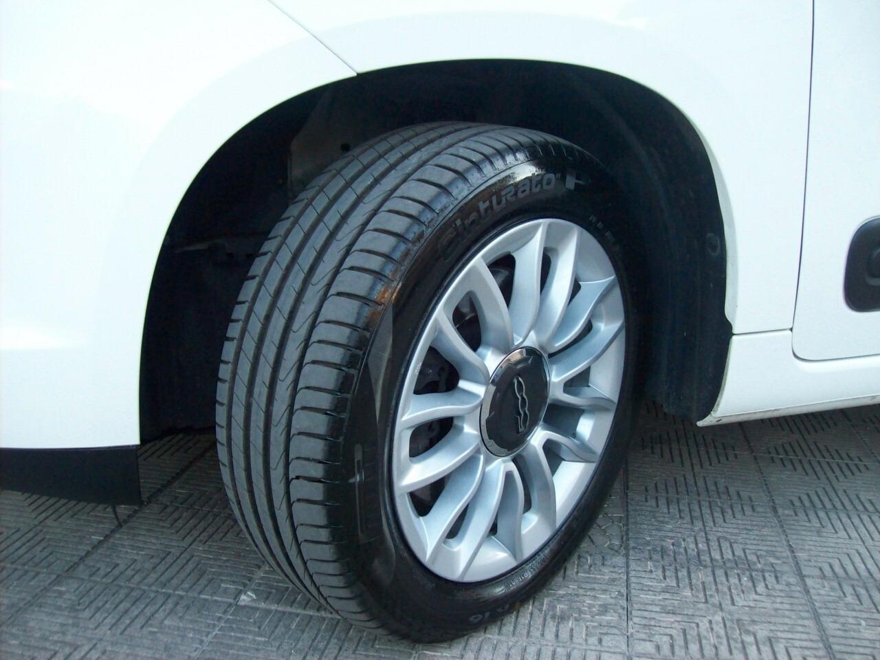 Fiat 500L Pro 1.6 MJT 120CV Lounge Navy (N1)