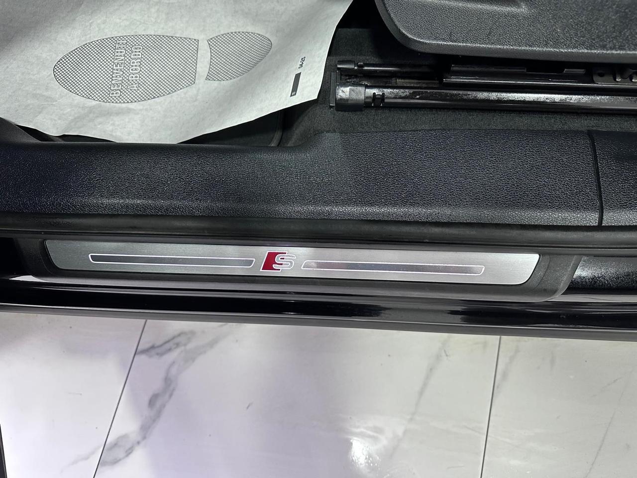 Audi Q3 35 TDI S tronic line -GARANTITA-2020