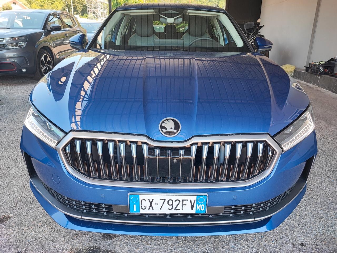 Skoda Superb 2.0 TDI DSG Wagon Laurin&Klement