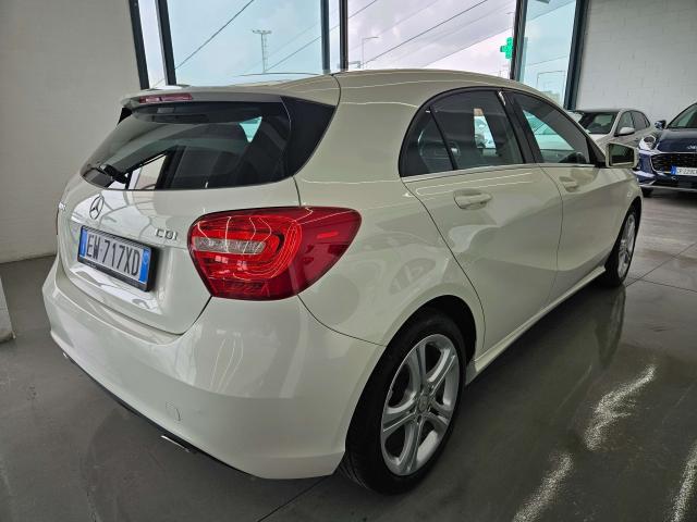 Mercedes-Benz A 180 cdi Sport automatico / Neopatentati