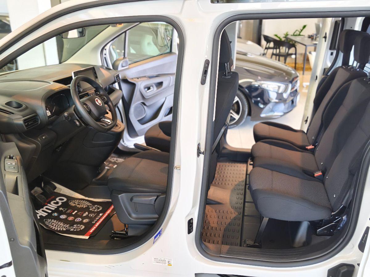 FIAT Doblò 5 Posti Paratia scorrevole Passo lungo 2023