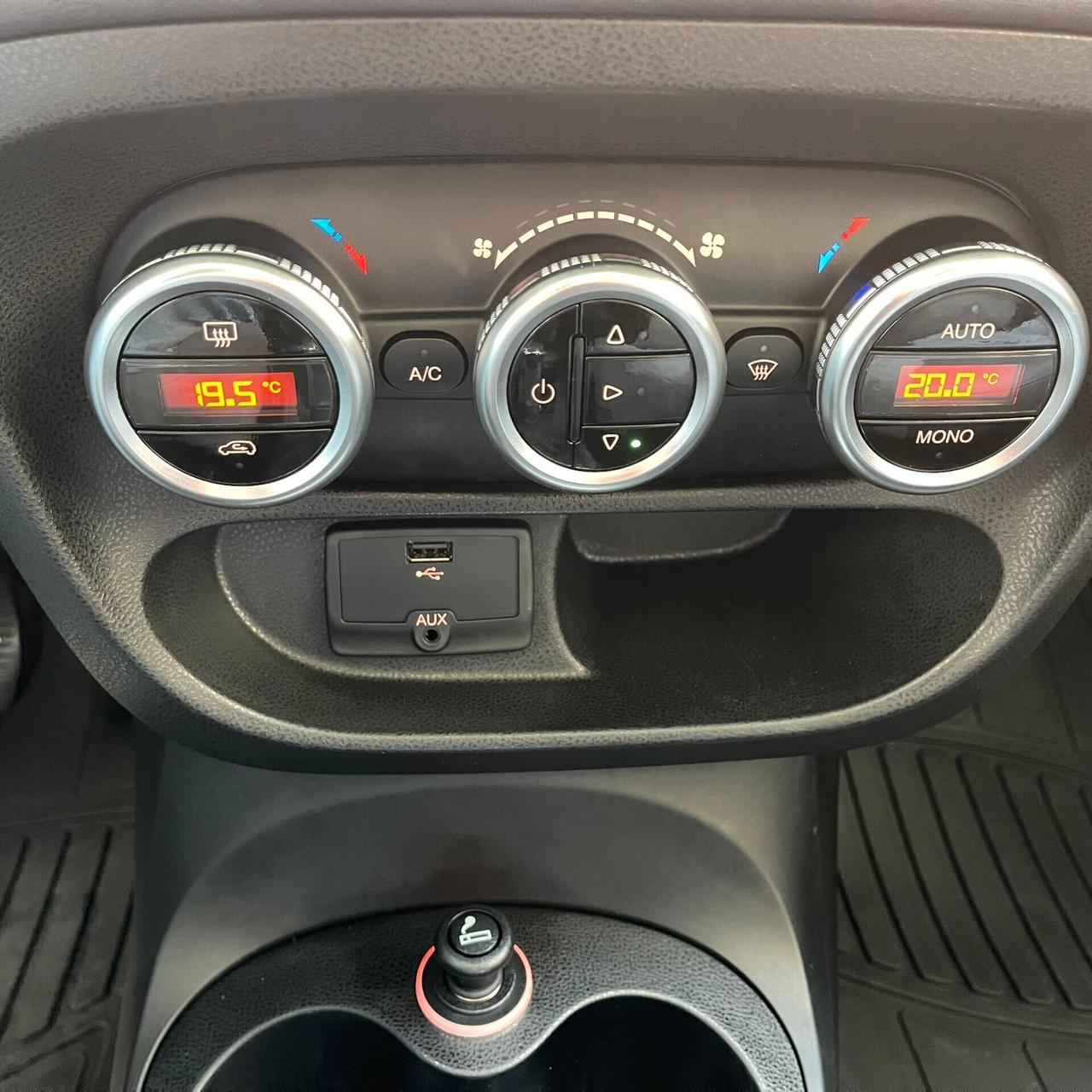Fiat 500L 0.9 TwinAir Turbo Natural Power Lounge
